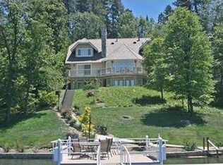 27676 Hamiltair Dr, Lake Arrowhead, CA 92352