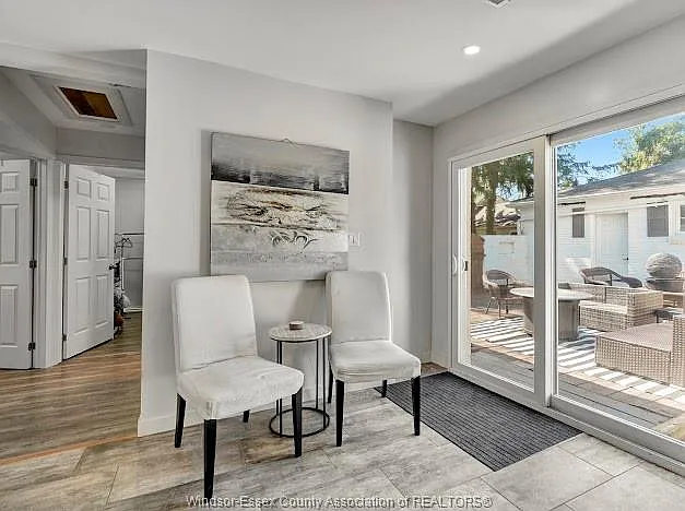 312 Coronado Dr — Photo 16