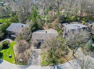 15 York Valley Cres, Toronto, ON M2P1A8