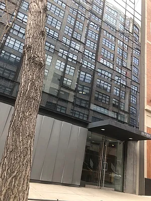 Rented by R New York | media 17