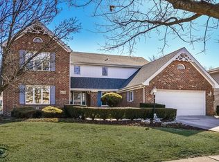 14209 S Mallard Dr, Orland Park, IL 60467