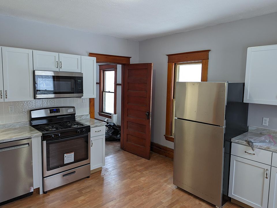 Remodeled Kitchen with all new appliances.