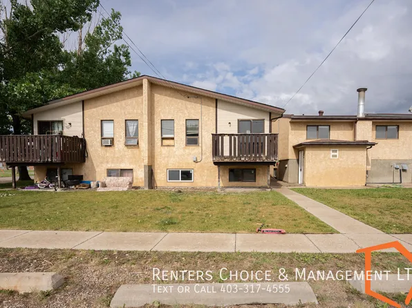 5205 57th St #6, Taber, AB T1G 1M7