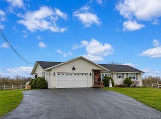 10275 Caughdenoy Rd, Brewerton, NY 13029