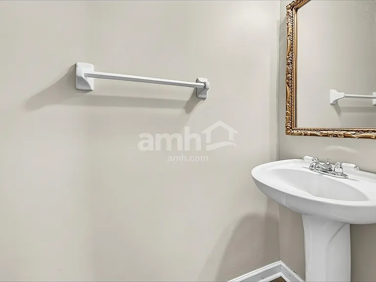111 Leather Leaf Ln — Photo 9