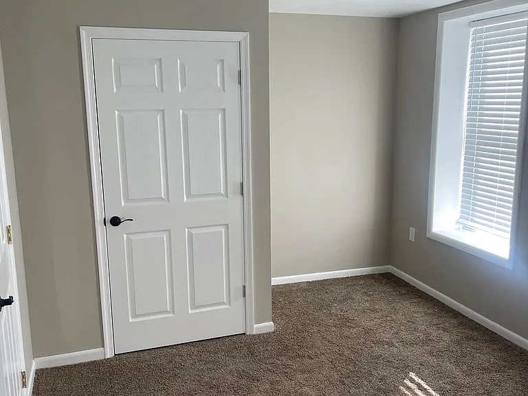 413 Front St #5 — Photo 3