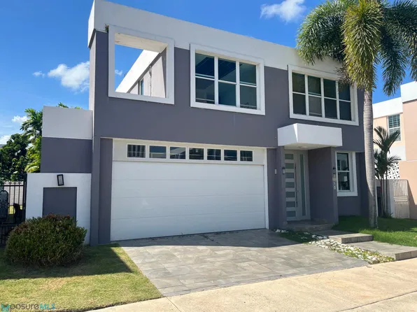 11 Calle Caribe K, Toa Alta, PR 00953