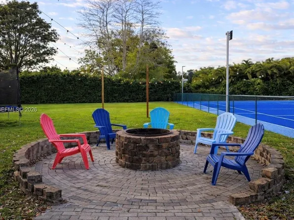 11300 NW 5th St, Plantation, FL 33325