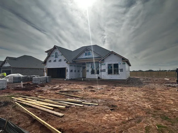 208 Farmland Cir, Perry, GA 31069