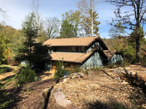 2905 S Saratoga Cir, Knoxville, TN 37920