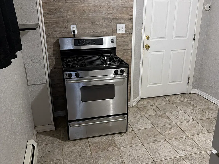 1130 Colorado Ave #3 — Photo 6
