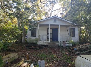 815 Spruce St, Waveland, MS 39576