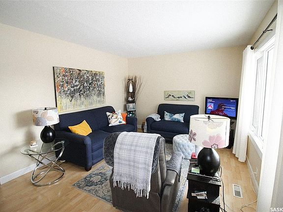 5th image of 644 1st STREET W