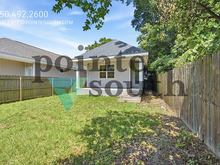 1010 N D St — Photo 18