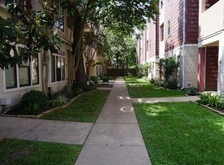 121 W 10th St, Houston, TX 77008