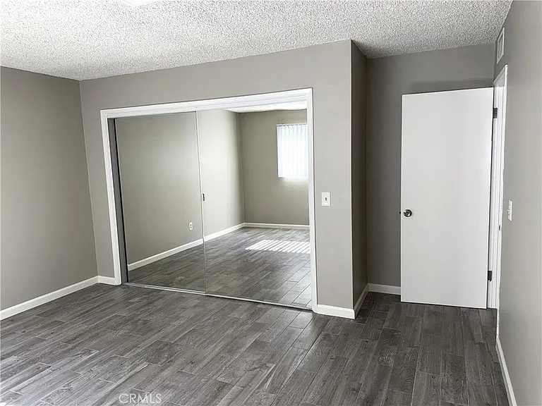 3901 Green Ave — Photo 6