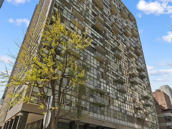 1000 N Lake Shore Dr APT 404, Chicago, IL 60611