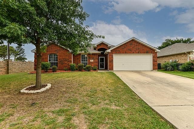 1st image of 201 Meadowside Dr