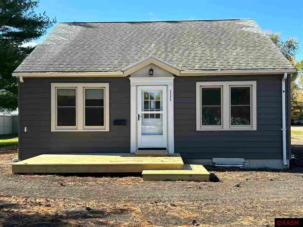111 Joy Ave SW, Madelia, MN 56062