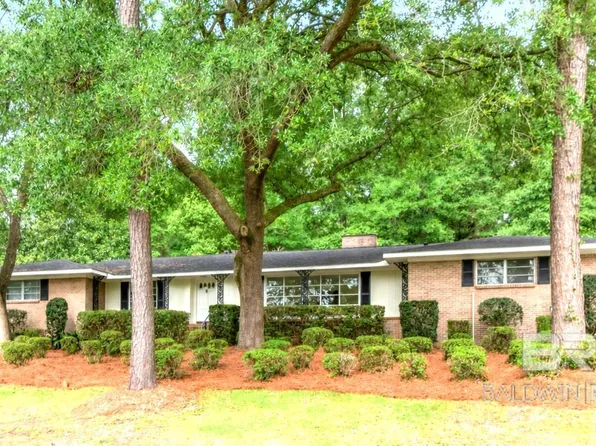 108 Llewelyn Dr W, Mobile, AL 36608