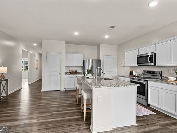 4th image of 233 San Marino Way NW