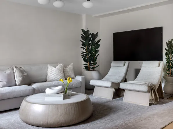 501 East 79th Street image 4 of 24