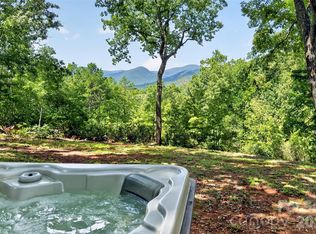 128 Pearson Cir, Lake Lure, NC 28746
