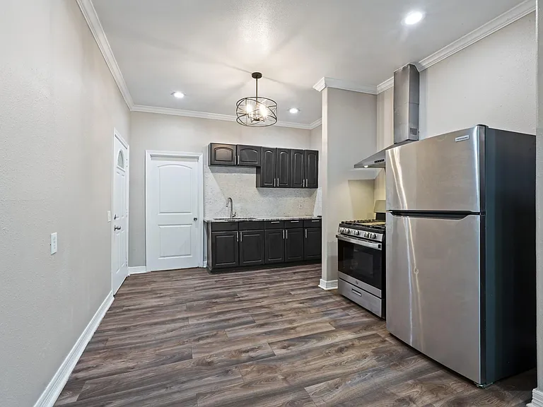 514 Gregg St — Photo 9