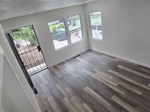 5th image of 1208 N Terrace Dr