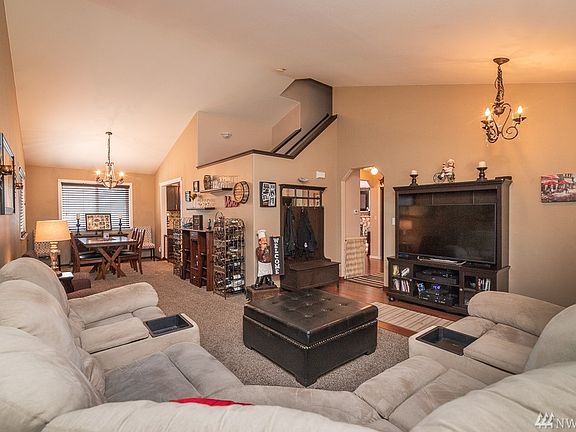 5th image of 19609 79th Avenue Ct E