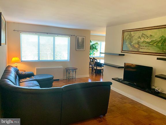 4th image of 200 N Maple Ave APT 501