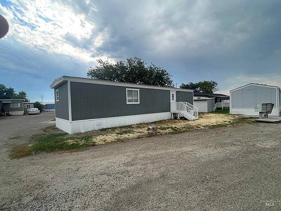 3rd image of 602 Chucker Dr #38