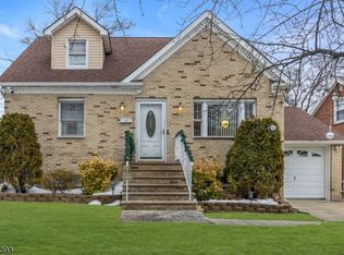 321 Sherwood Rd, Union, NJ 07083