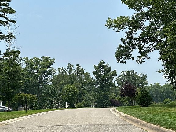 4th image of 11000 Kalliope Dr
