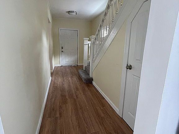 5th image of 871 Washington Ave