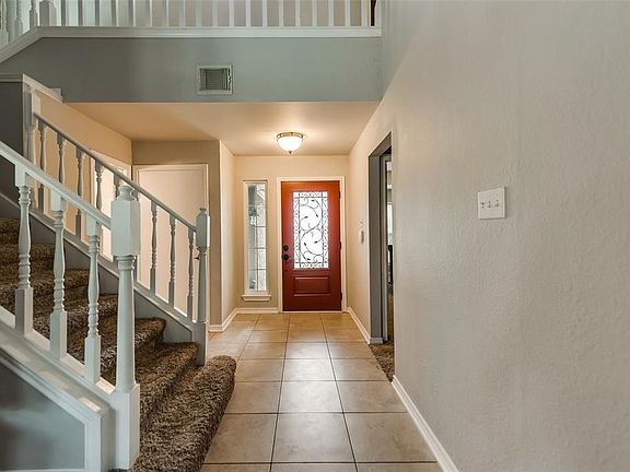 3rd image of 4601 Orwell Dr