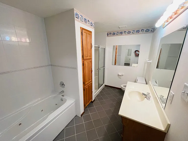 1811 Tawny Ash Dr — Photo 29