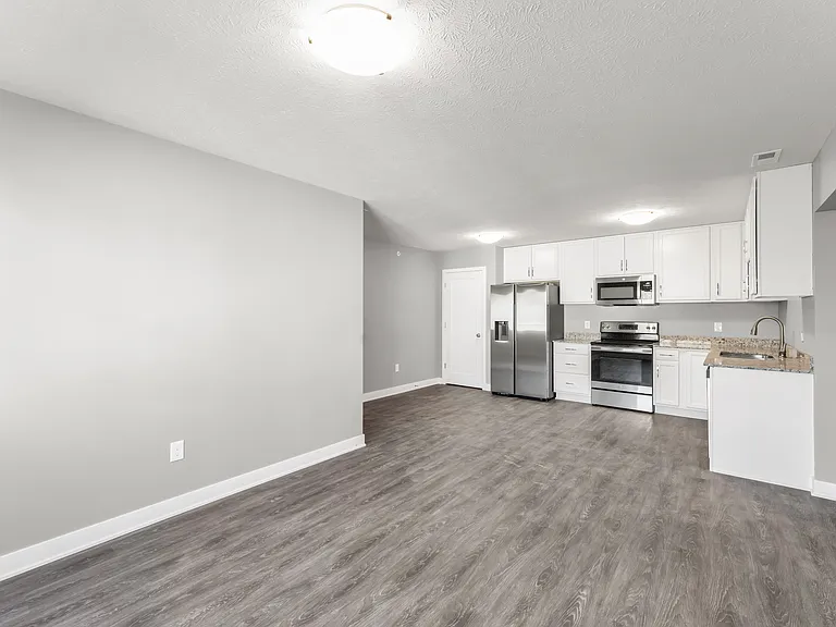 406 1st St #2C — Photo 9