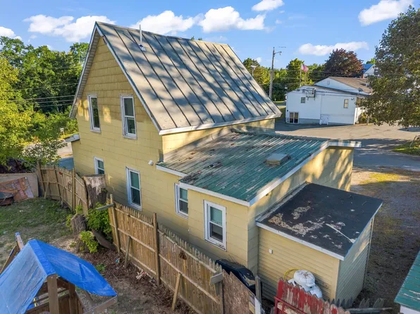 3 Redington Street, Waterville, ME 04901