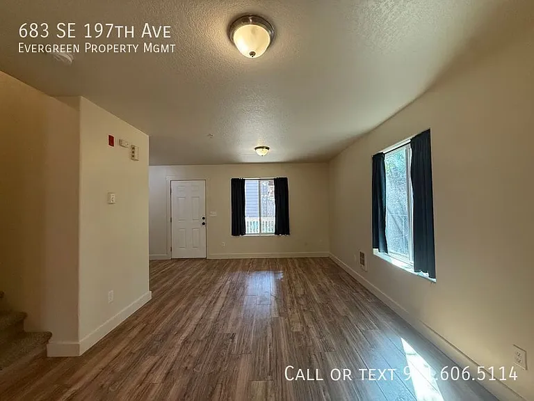 683 SE 197th Ave — Photo 13