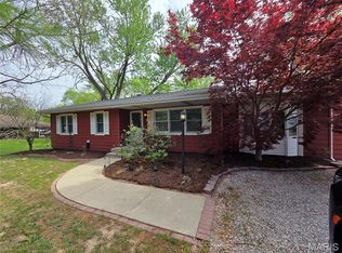 184 S Green Mount Rd, Belleville, IL 62221
