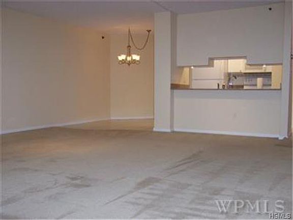 3rd image of 25 Rockledge Ave APT 209W
