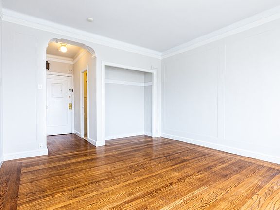 3rd image of 536 Leavenworth St APT 32
