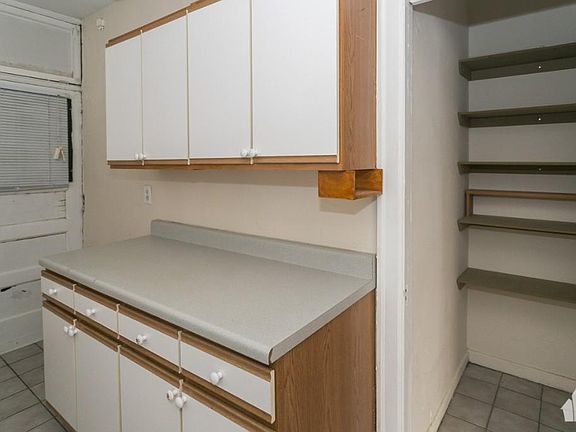 3rd image of 5208 N Damen Ave #3JF