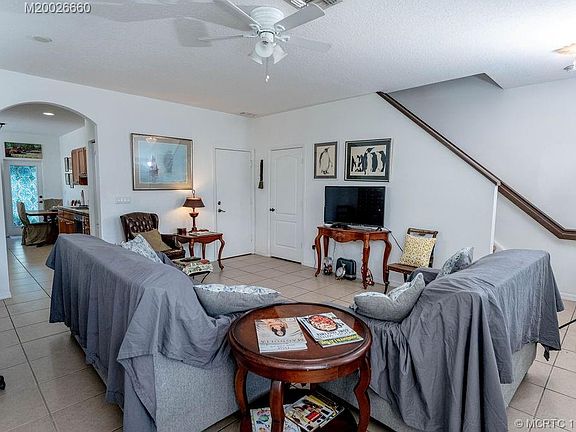 2nd image of 2147 SE Eatonville Dr