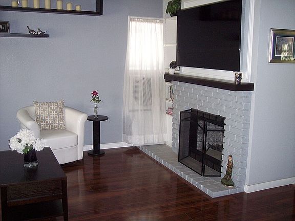 3rd image of 755 Desert Calico Dr