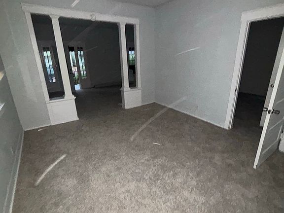 3rd image of 2321 Greenwood Ave