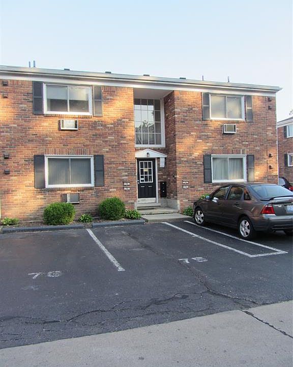1st image of 31831 Grand River Ave Unit 76