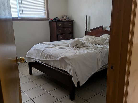 2nd image of 439-449 Stevens Dr #206