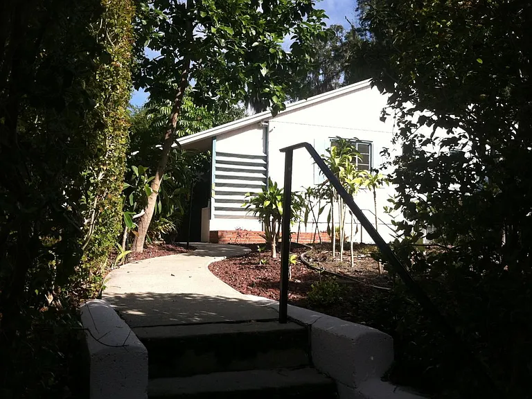 Entry from the sidewalk